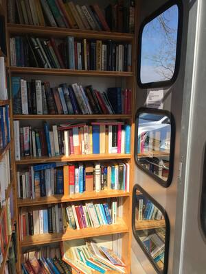 Bücherzelle (Quelle: Land OÖ)