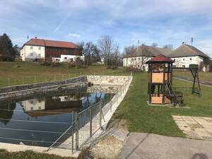 Reichenthal Böhmdorf Spielplatz Teich (Quelle: Land OÖ.)