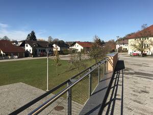 St. Marienkirchen an der Polsenz Kirchenplatz Ortsplatz Mostkeller Naturpark Infozentrum (Quelle: Land OÖ.)