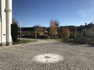 Wallern an der Trattnach Park Plätze Ortsplatz (Quelle: Land OÖ.)