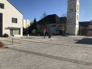 Wallern an der Trattnach Park Plätze Ortsplatz (Quelle: Land OÖ.)