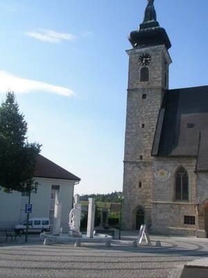 Wolfern_Brunnen_Kirche (Quelle: Land OÖ)